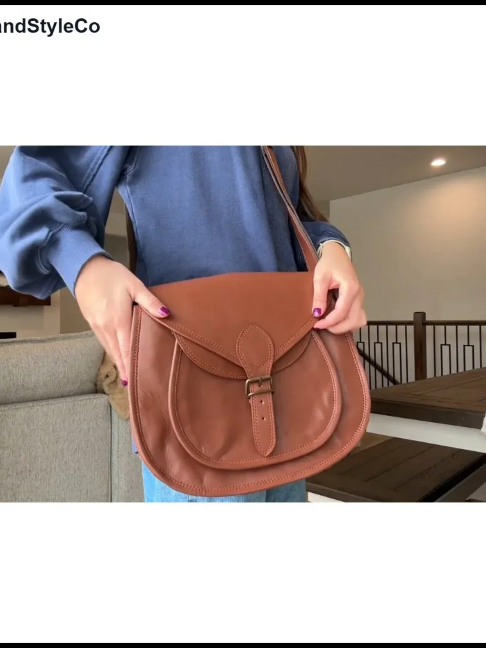Vintage Full-Grain Goat Leather Crossbody Bag with Adjustable Strap